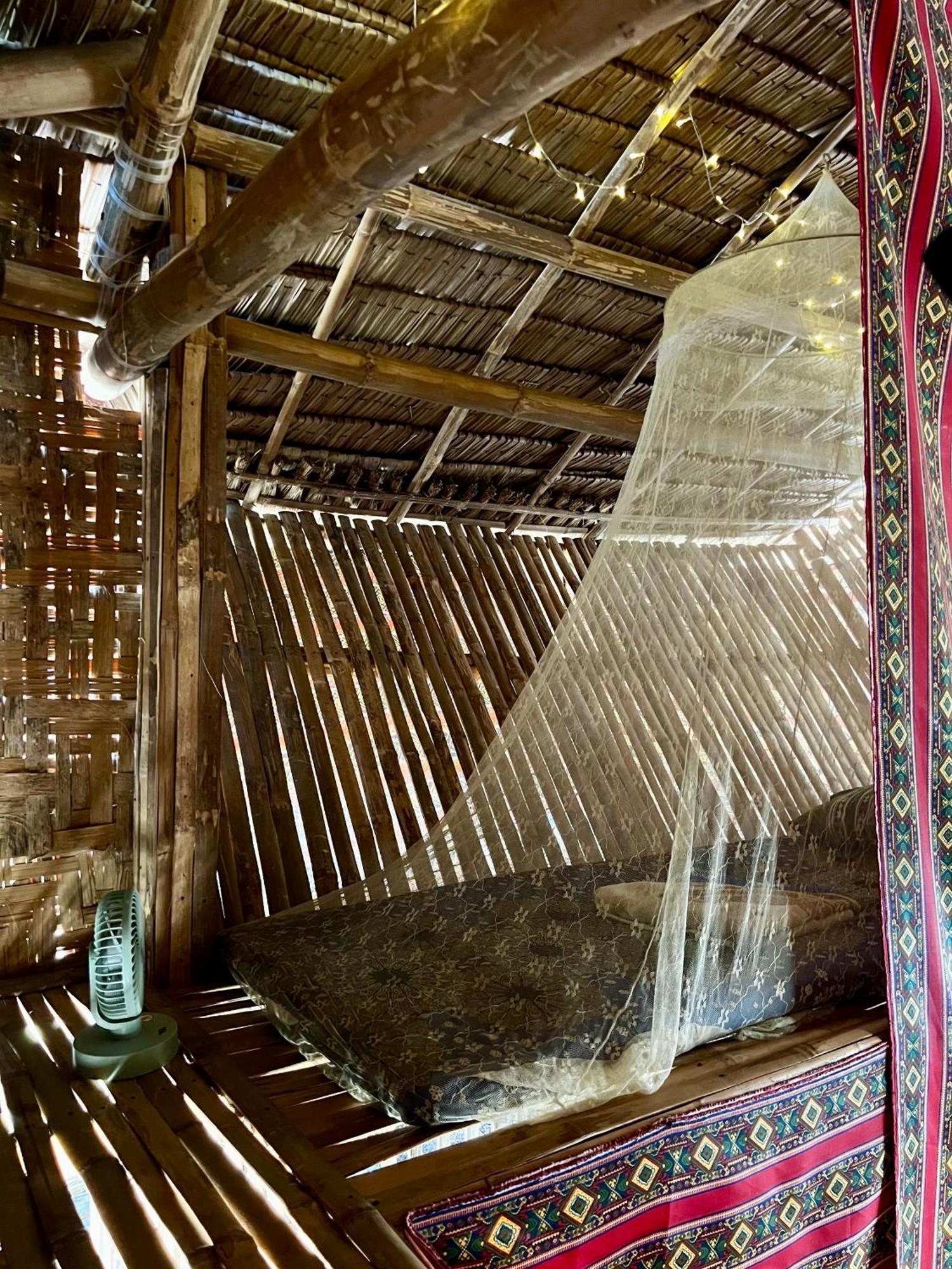 Hostel Tribal Huts Community Daanbantayan Zimmer foto
