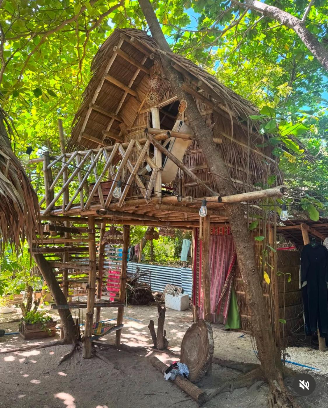 Hostel Tribal Huts Community Daanbantayan Exterior foto